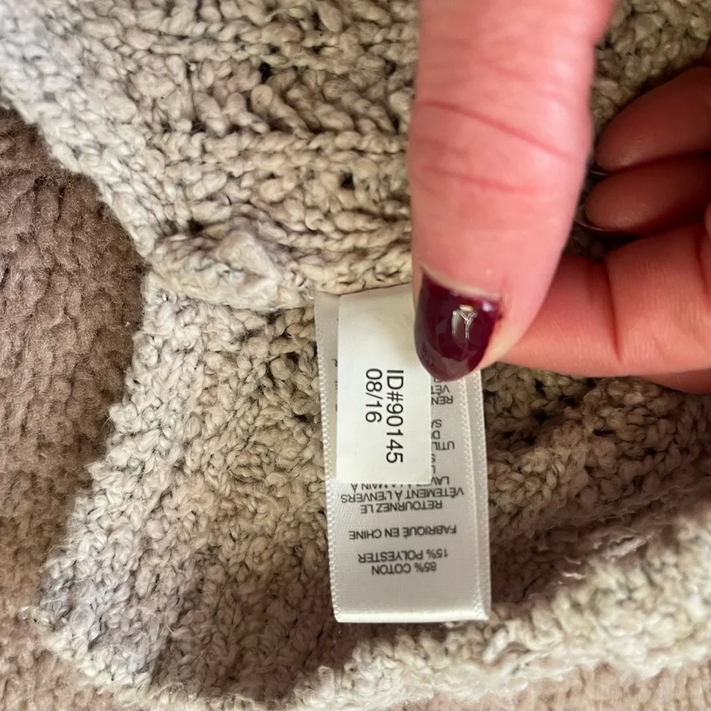 Express Distressed Sweater - Picture 4 of 4